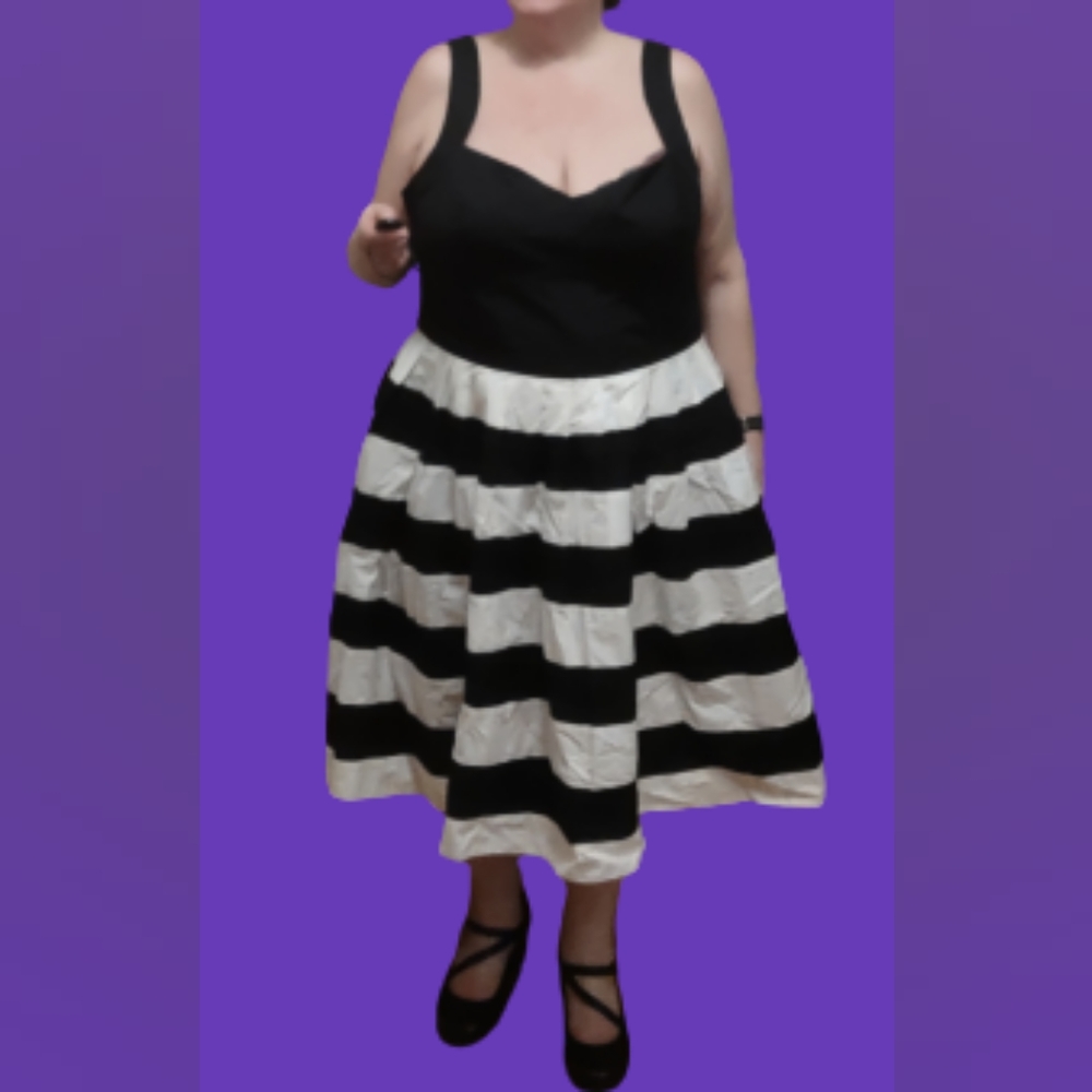 Eshakti black and white cotton dress sz 24